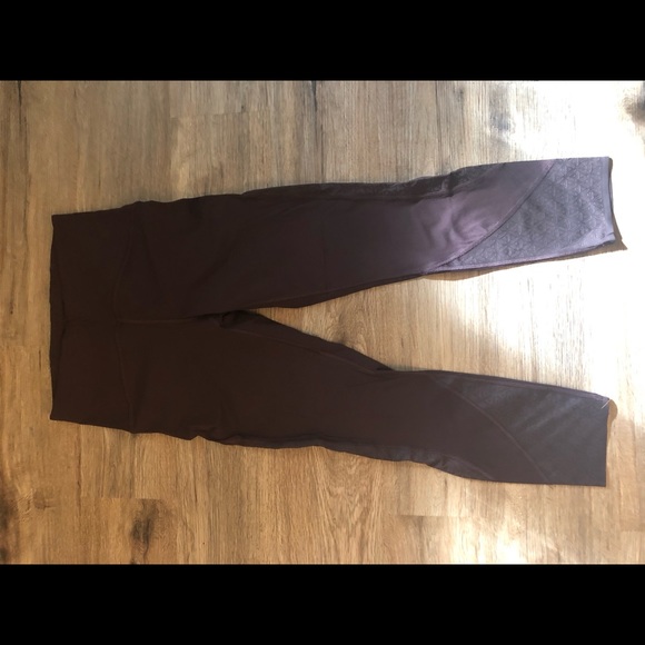 Strength & Sweat Crop *23" - Picture 7 of 8